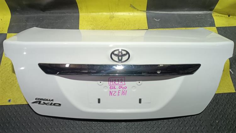 Крышка багажника Тойота Королла Аксио в Бахчисарае 103985