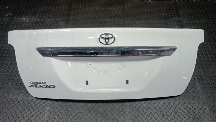 Крышка багажника Тойота Королла Аксио в Бахчисарае 106942