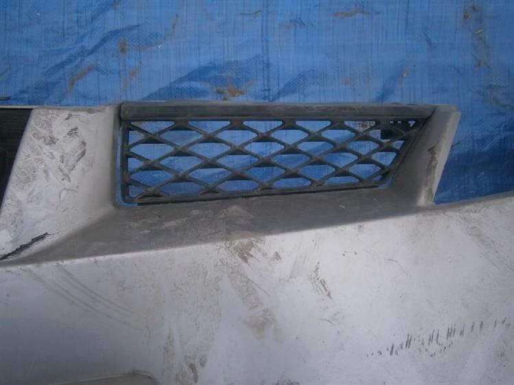 Решетка радиатора Ниссан Вингроуд в Бахчисарае 21736