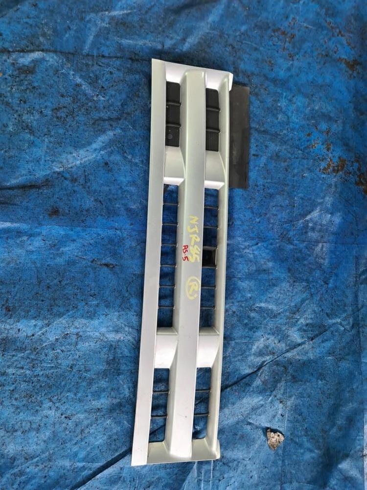 Решетка радиатора Исузу Эльф в Бахчисарае 228299