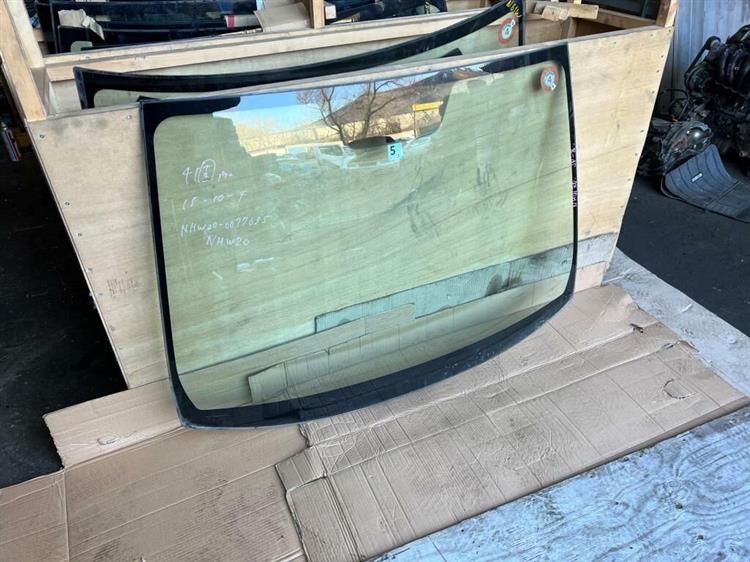 Лобовое стекло Тойота Приус в Бахчисарае 236521