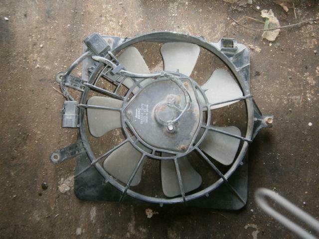 Диффузор радиатора Хонда Джаз в Бахчисарае 24050