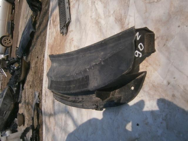 Решетка под лобовое стекло Тойота Витц в Бахчисарае 25383