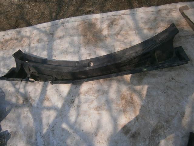 Решетка под лобовое стекло Тойота Королла Румион в Бахчисарае 25550