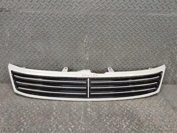 Решетка радиатора Тойота Исис в Бахчисарае 420163