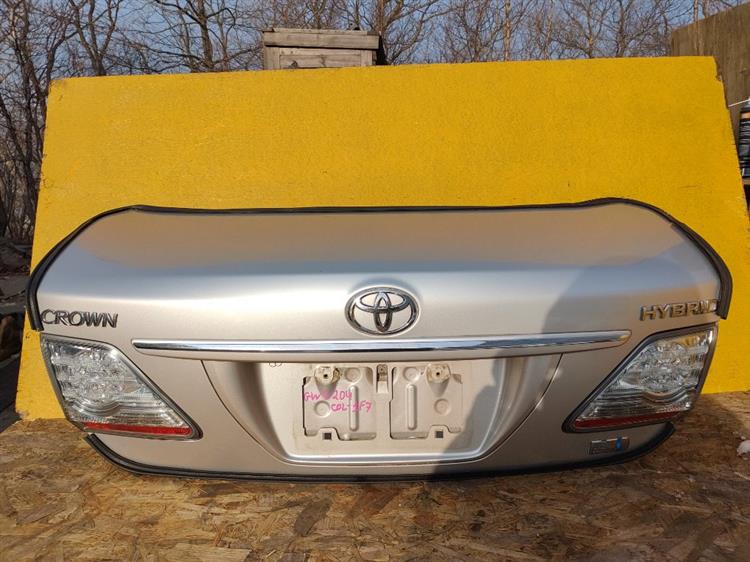 Крышка багажника Тойота Краун в Бахчисарае 50774
