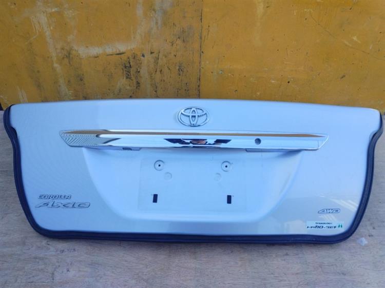 Крышка багажника Тойота Королла Аксио в Бахчисарае 50868
