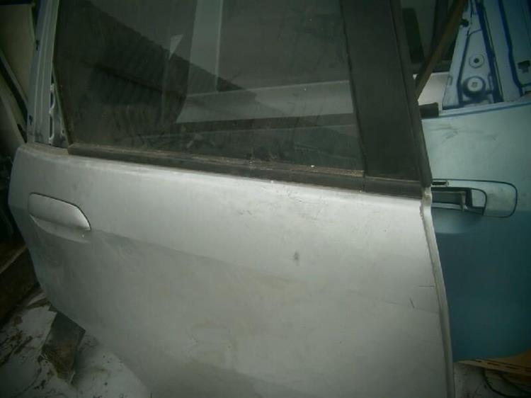 Дверь Хонда Фит в Бахчисарае 76335