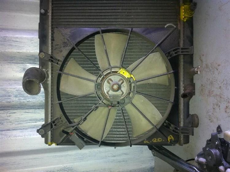 Диффузор радиатора Хонда Стрим в Бахчисарае 7847