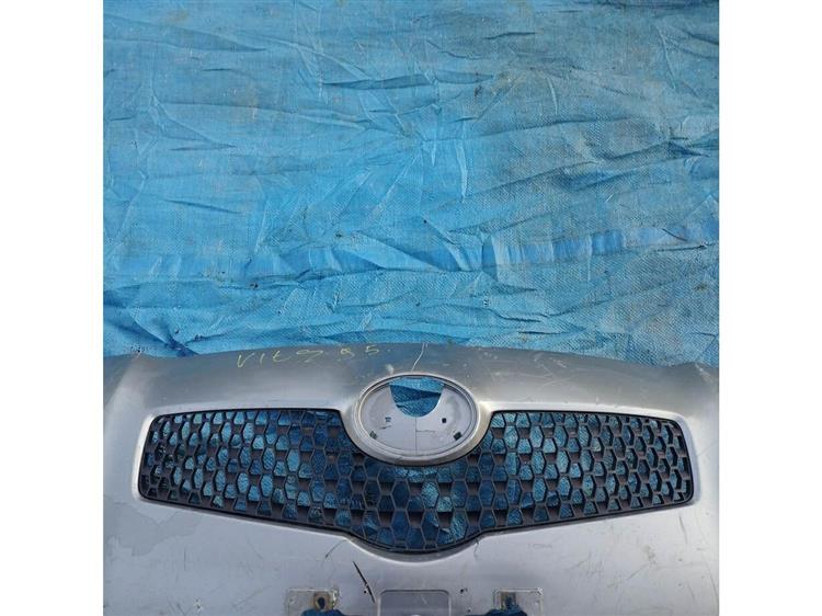 Решетка радиатора Тойота Витц в Бахчисарае 88480