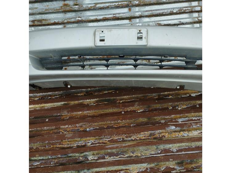 Решетка радиатора Тойота Платц в Бахчисарае 91565